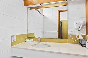 Riverfront Motel & Restaurant