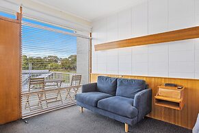 Riverfront Motel & Restaurant