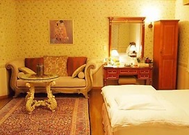 Petit Hotel Corinthian