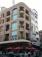 Pillar Hotel