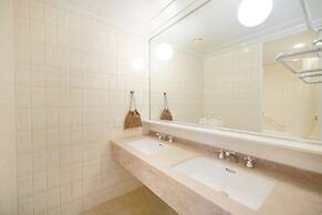 Biwako Hotel