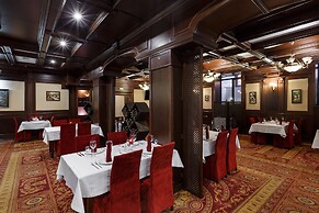 Club Hotel Korona
