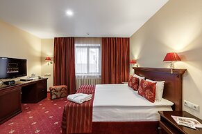 Club Hotel Korona
