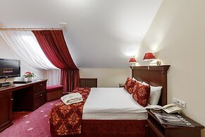 Club Hotel Korona