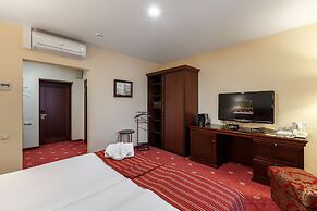 Club Hotel Korona