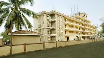 The Golden Suites & Spa