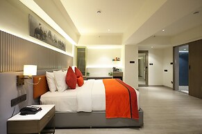 Marigold- Newly Renovated Hotel