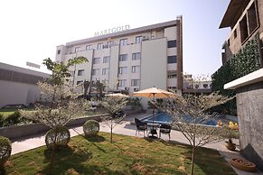 Marigold- Newly Renovated Hotel