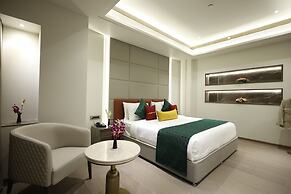 Marigold- Newly Renovated Hotel