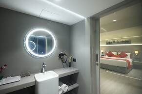 Marigold- Newly Renovated Hotel