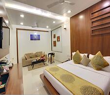 Marigold- Newly Renovated Hotel