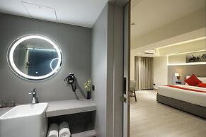 Marigold- Newly Renovated Hotel