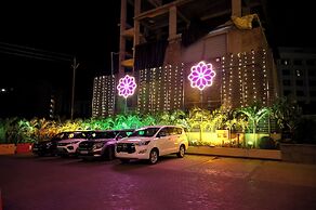 Marigold- Newly Renovated Hotel