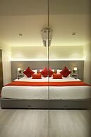 Marigold- Newly Renovated Hotel