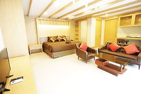 Hua Hin White Sand