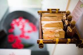 Hue Riverside Boutique Resort & Spa