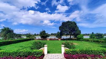 Hue Riverside Boutique Resort & Spa