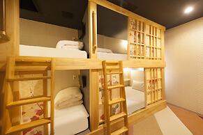 Ueno Station Hostel Oriental 1 - Caters to Men