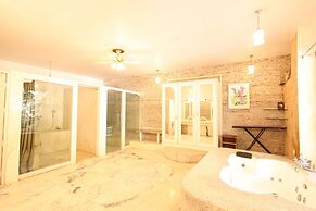 Lohagarh Fort Resort