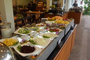 PP Charlie Beach Resort