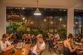 PP Charlie Beach Resort