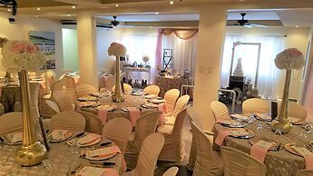 Combate Beach Resort