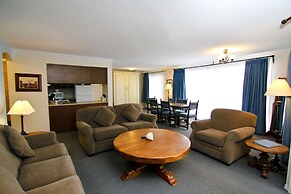 Heron's Landing Hotel