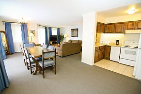 Heron's Landing Hotel