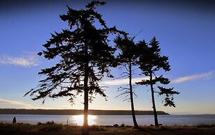 Heron's Landing Hotel