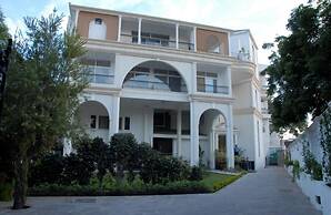 66 Residency - A Boutique Hotel