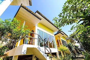 Phi Phi Chang Grand Resort & Spa