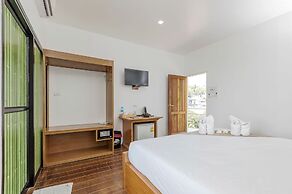 Phi Phi Chang Grand Resort & Spa