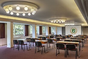 Forest Park Hotel