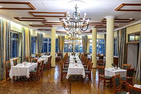 Forest Park Hotel