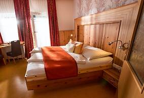 Thermenhof PuchasPLUS Loipersdorf