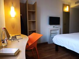 ibis Aurillac