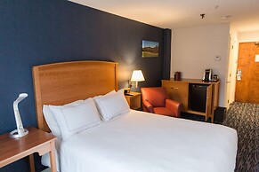 Capitol Plaza Hotel Montpelier Tapestry Collection by Hilton