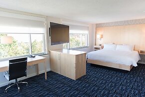 Capitol Plaza Hotel Montpelier Tapestry Collection by Hilton