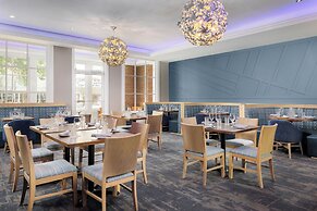 Capitol Plaza Hotel Montpelier Tapestry Collection by Hilton