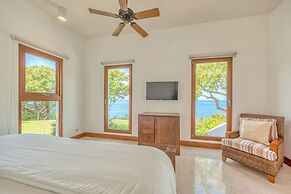 Las Verandas Hotel & Villas