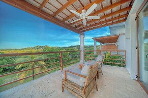 Las Verandas Hotel & Villas