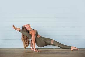 Las Verandas Hotel & Villas