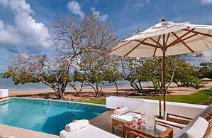 Las Verandas Hotel & Villas