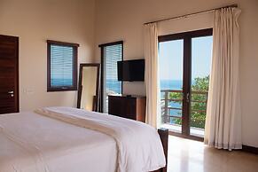 Las Verandas Hotel & Villas