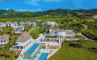 Las Verandas Hotel & Villas