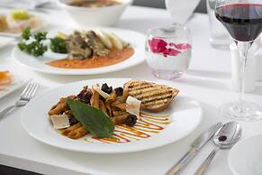 Springs Hotel And Spa