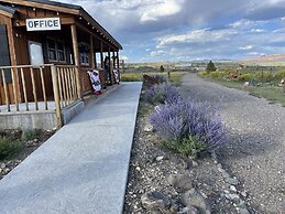 The Riverside Ranch RV Park, Motel & Campground