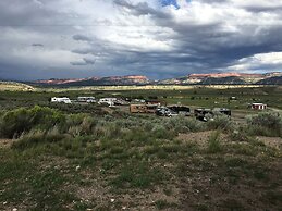 The Riverside Ranch RV Park, Motel & Campground