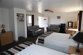 The Riverside Ranch RV Park, Motel & Campground