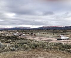 The Riverside Ranch RV Park, Motel & Campground